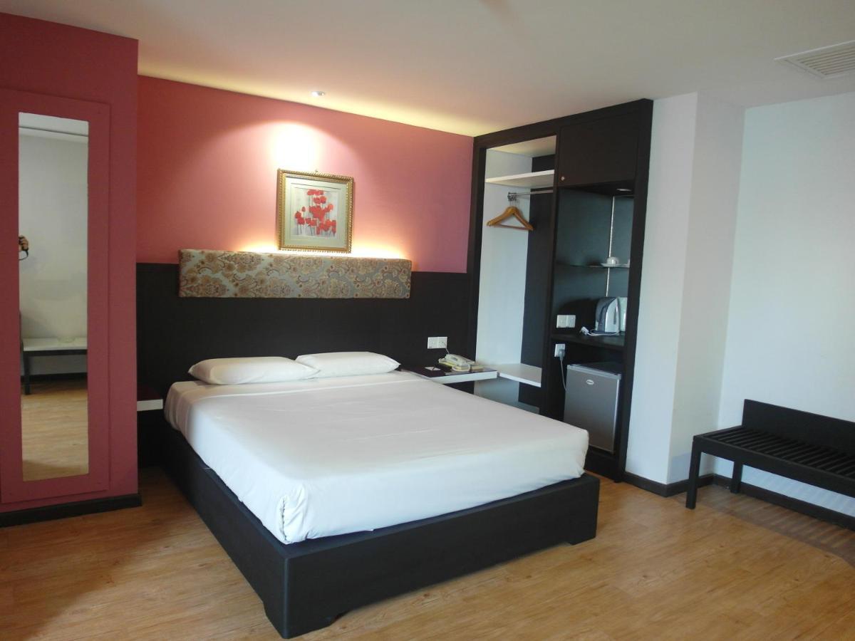 Red Rock Penang Hotel 3*